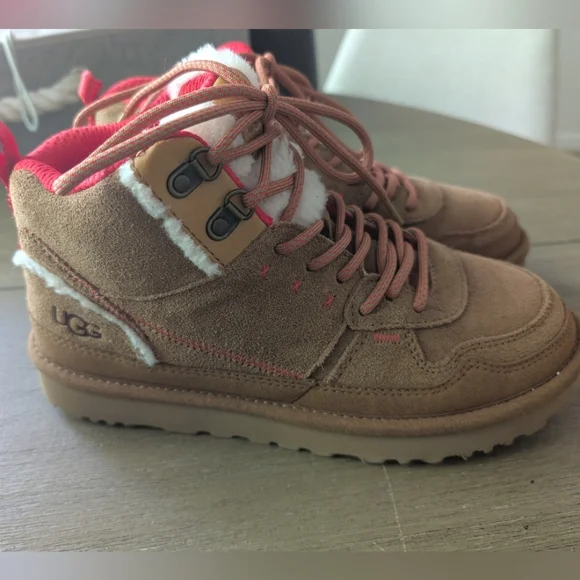 UGG Highland Hi Heritage Sneakers New! Size 8 - Picture 1 of 13
